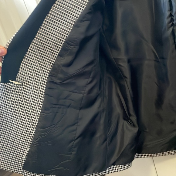 KASPER BLACK/WHITE BLAZER - Picture 5 of 5